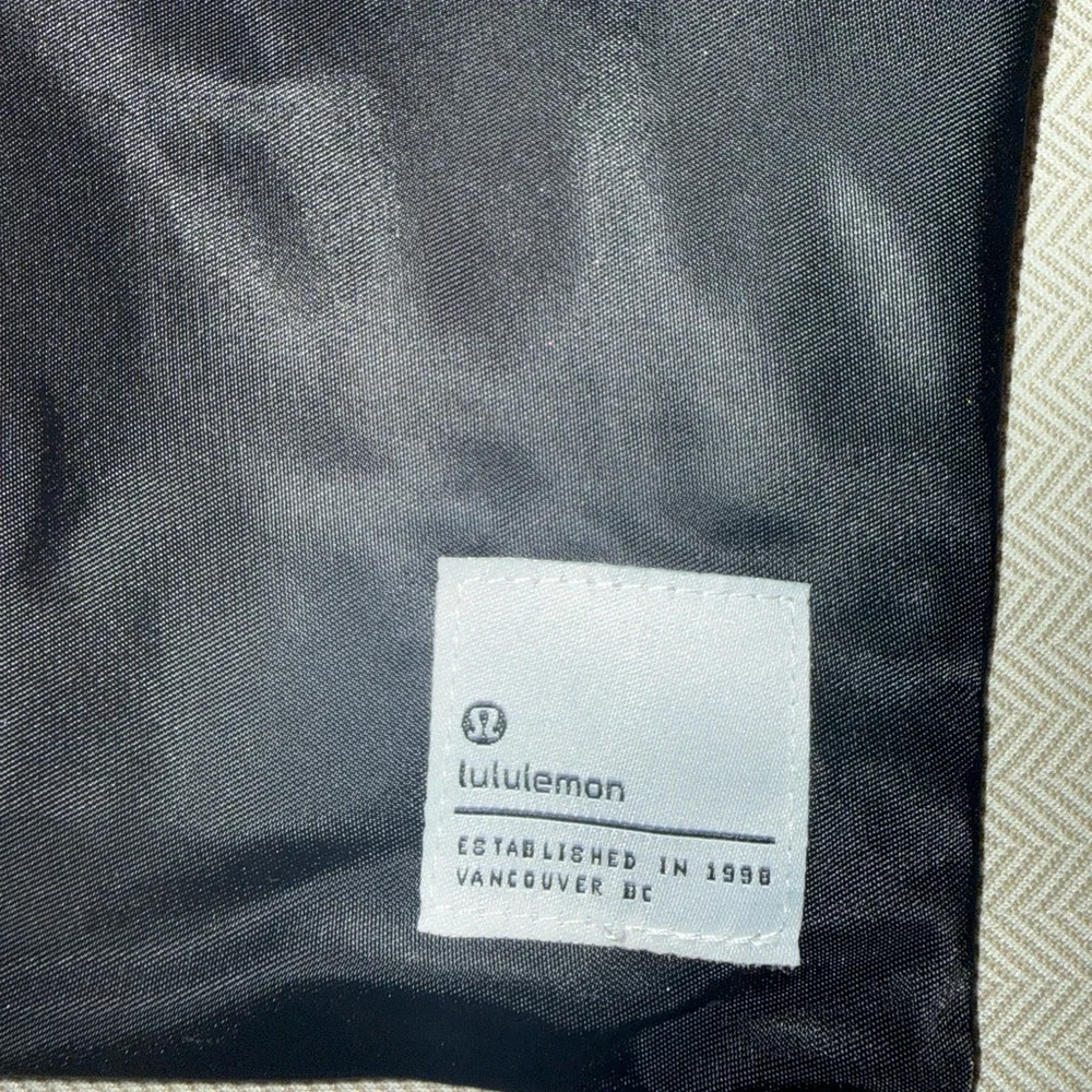 Lululemon Two-Tone Black and White Drawstring Dust Bag